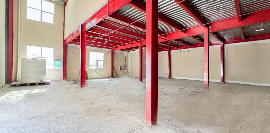 Sklad v Al Khawaneej, Dubai, SAE 538.8 m² Č.: 567160
