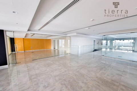 Коммерциялық жылжымайтын мүлік Sheikh Zayed Road, Дубай, БАӘ-да 613.2 м² № 567165 - фото 7