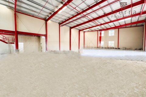 Magazinë në Al Khawaneej, Dubai, Emiratet e Bashkuara Arabe 789.7 m2. № 567162 - Foto 2