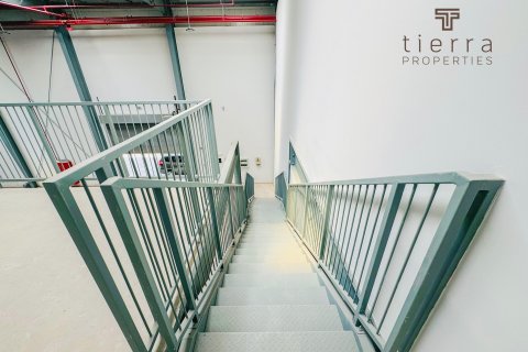 Sklad v Al Quoz, Dubai, SAE 573.9 m² Č.: 567163 - fotografie 5