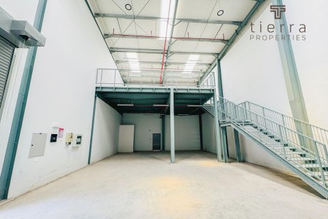 Sklad v Al Quoz, Dubai, SAE 573.9 m² Č.: 567163 - fotografie 1