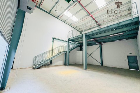 Sklad v Al Quoz, Dubai, SAE 573.9 m² Č.: 567163 - fotografie 4