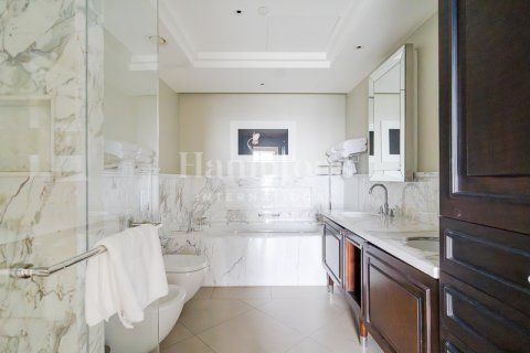Huoneisto Downtown Dubai (Downtown Burj Dubai), Arabiemiraatit 2 makuuhuonetta, 162.60997896 m2 № 651642 - kuva 9