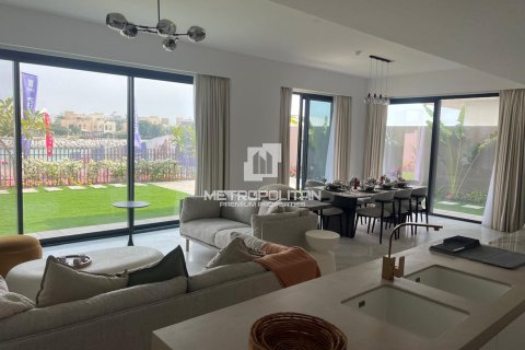 Villa Al Hamra Village, Ras Al Khaimahjā, AAE 4 istabas, 357 m2 Nr. 664460 - attēls 8