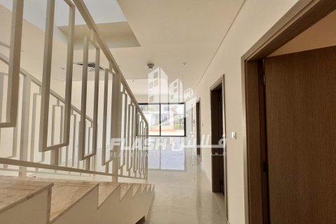 Villa in Mina Al Arab, Ras Al Khaimah, UAE 3 bedrooms, 237.6 sq.m. № 611772 - photo 5