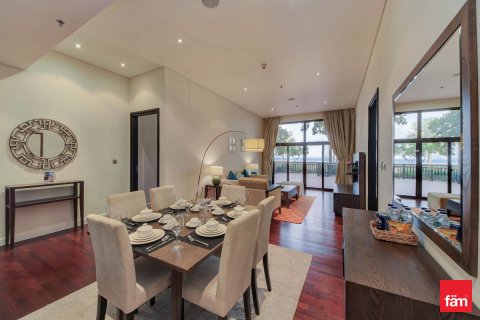 Palm Jumeirah, Dubai, UAE의 아파트 침실 2개, 212.7제곱미터 번호 693180