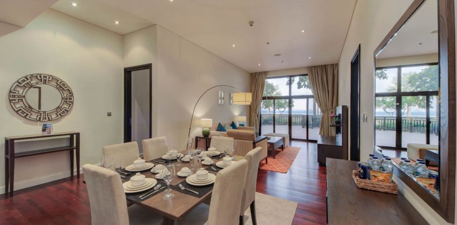 Leilighet i Palm Jumeirah, Dubai, Emiratene 2 soverom, 212.7 kvm nr. 693180