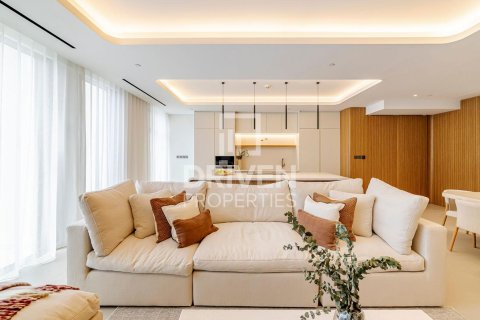 Apartment in City Walk, Dubai, UAE 2 bedrooms, 151 sq.m. № 653006 - photo 5