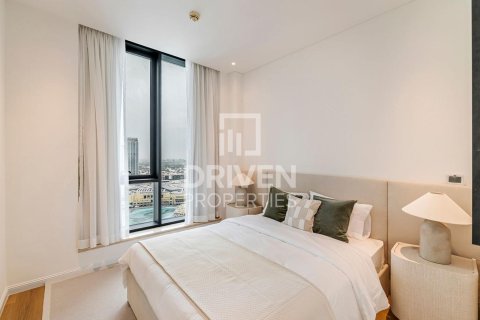 Appartamento in vendita a Downtown Dubai (Downtown Burj Dubai), Dubai, EAU 2 camere da letto, 101 mq. № 653005 - foto 15