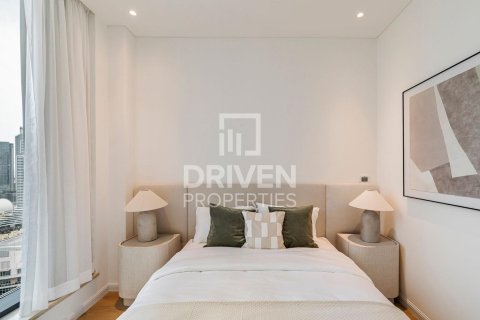 Appartamento in vendita a Downtown Dubai (Downtown Burj Dubai), Dubai, EAU 2 camere da letto, 101 mq. № 653005 - foto 17