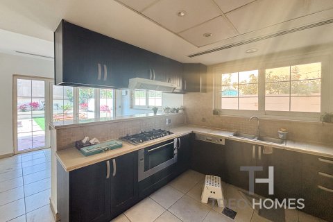 Villa para arrendamento em Jumeirah Park, Dubai, EAU 5 quartos, 436 m2 № 586538 - foto 5