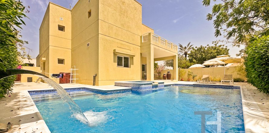 Vila v Meadows, Dubai, SAE 4 ložnice, 381 m² Č.: 586537