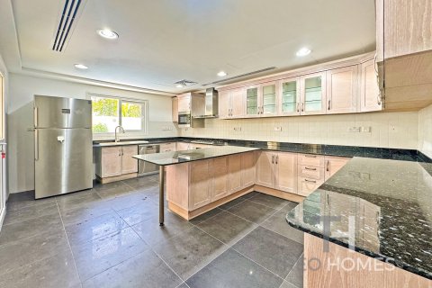 Vila v Meadows, Dubai, SAE 4 ložnice, 381 m² Č.: 586537 - fotografie 6