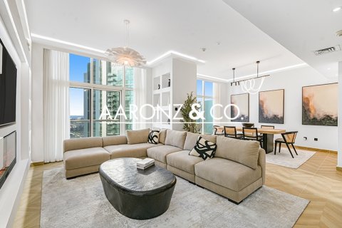 Huoneisto Dubai Marina, Dubai, Arabiemiraatit 3 makuuhuonetta, 195 m2 № 694840 - kuva 2