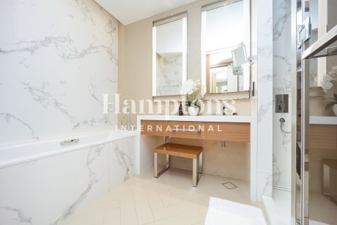 Снять в аренду квартиру в Даунтаун Дубай (Даунтаун Бурдж Дубай), ОАЭ 2 спальни, 111.11198800м2, № 693478 - фото 16