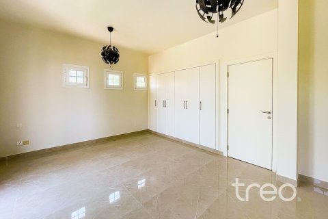 Villa para arrendamento em The Springs, Dubai, EAU 3 quartos, 209.77 m2 № 753759 - foto 11