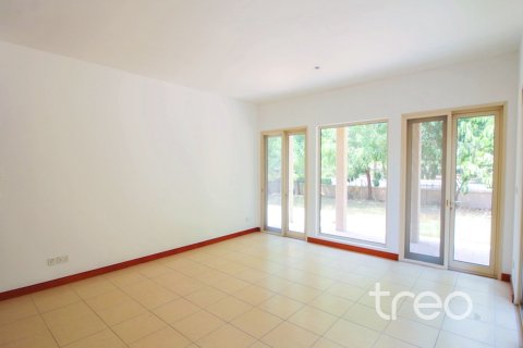 Villa à louer à Arabian Ranches, Dubai, EAU 3 chambres, 294.13 m2 № 753761 - photo 4