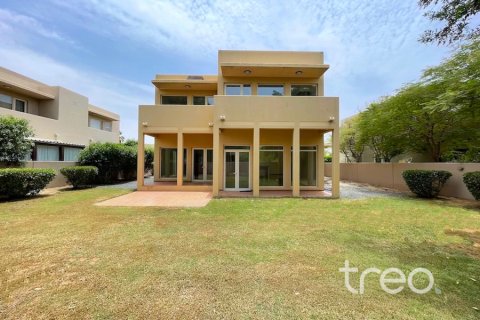 Villa à Arabian Ranches, Dubai, EAU: 3 chambres, 294.13 m2 № 753761