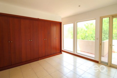 Villa à louer à Arabian Ranches, Dubai, EAU 3 chambres, 294.13 m2 № 753761 - photo 12