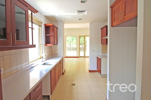 Villa à louer à Arabian Ranches, Dubai, EAU 3 chambres, 294.13 m2 № 753761 - photo 13