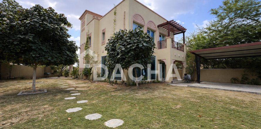 Villa Jumeirah Village Triangle, Dubaijā, AAE 4 istabas, 250 m2 Nr. 710332