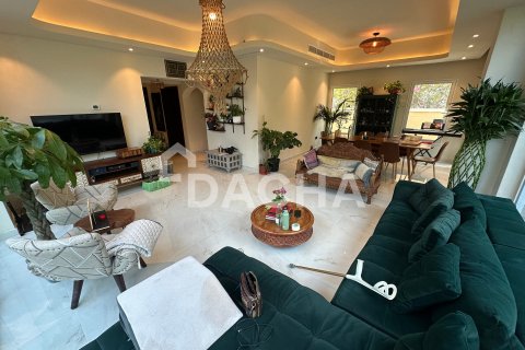 Villa Jumeirah Village Triangle, Dubaijā, AAE 4 istabas, 250 m2 Nr. 710332 - attēls 5