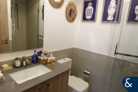 Lägenhet till försäljning i Town Square, Dubai, UAE 2 sovrum, 127 kvm Nr. 666914 - fotografi 12