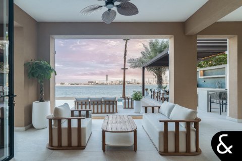 Vilă de vânzare în Palm Jumeirah, Dubai, EAU 5 dormitoare, 1292 mp. №666911 - poză 15