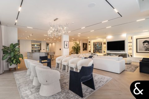 Vilă de vânzare în Palm Jumeirah, Dubai, EAU 5 dormitoare, 1292 mp. №666911 - poză 2