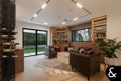 Vilă de vânzare în Palm Jumeirah, Dubai, EAU 5 dormitoare, 1292 mp. №666911 - poză 18