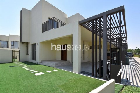 Townhouse di Dubai South (Dubai World Central), Dubai, UEA 4 kamar tidur, 237 m2 nomor 626902 - foto 1