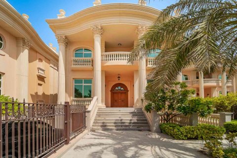 וילה למכירה ב Palm Jumeirah, Dubai, איחוד האמירויות  4 חדרי שינה, 663 מ"ר, מספר 696330 - תמונה 2