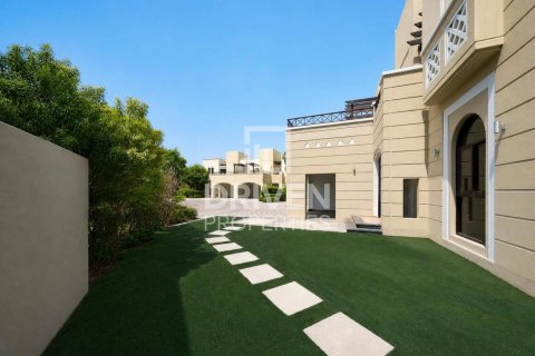 Vila di Mudon, Dubai, UAE 4 bilik tidur, 371.15 meter persegi № 745092 - foto 22