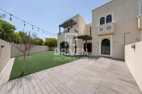 Vila di Mudon, Dubai, UAE 4 bilik tidur, 371.15 meter persegi № 745092 - foto 23