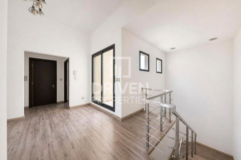 Vila di Mudon, Dubai, UAE 4 bilik tidur, 371.15 meter persegi № 745092 - foto 17