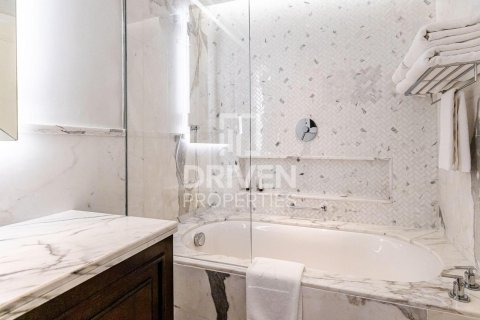 Apartment sa Downtown Dubai (Downtown Burj Dubai), UAE 2 silid-tulugan, 118.08 sq.m. № 745093 - larawan 14
