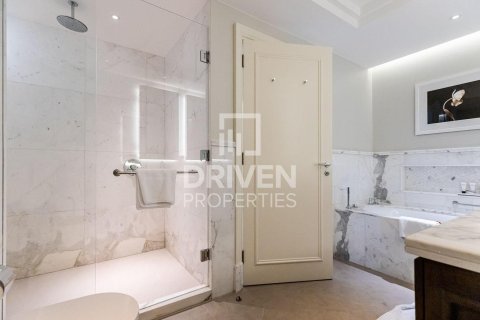 Apartment sa Downtown Dubai (Downtown Burj Dubai), UAE 2 silid-tulugan, 118.08 sq.m. № 745093 - larawan 16