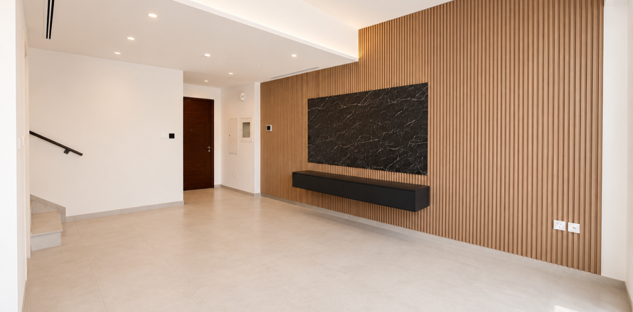 Townhouse in Arabian Ranches 3, Dubai, UAE 3 bedrooms, 201.41 sq.m. № 764363