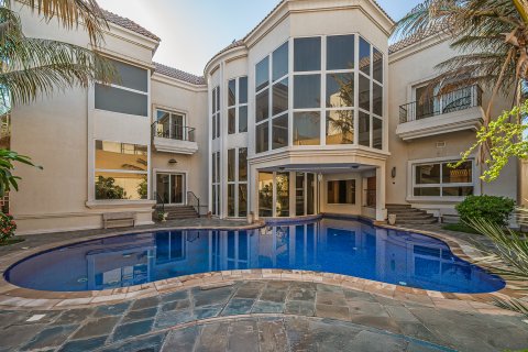 Villa in Al Barsha, Dubai, UAE 7 bedrooms, 2016 sq.m. № 764416 - photo 2