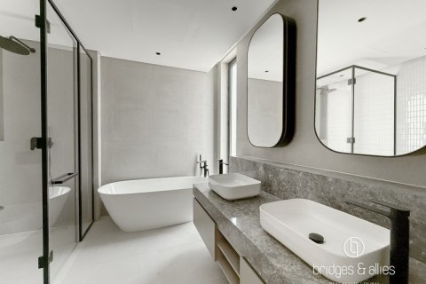 Villa te huur in Tilal Al Ghaf, Dubai, VAE 5 slaapkamers, 513 vr.m., nr 701076 - foto 9