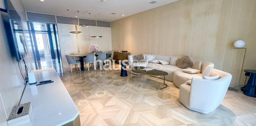Apartment in Palm Jumeirah, Dubai, UAE 3 bedrooms, 216 sq.m. № 625757