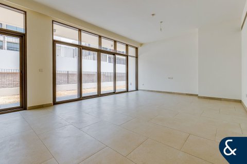 Huvila Al Furjan, Dubai, Arabiemiraatit 4 makuuhuonetta, 429 m2 № 668216 - kuva 5