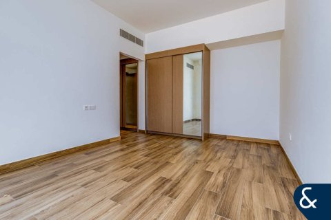 Huvila Al Furjan, Dubai, Arabiemiraatit 4 makuuhuonetta, 429 m2 № 668216 - kuva 18