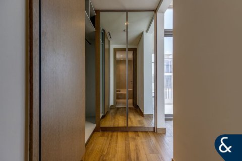 Huvila Al Furjan, Dubai, Arabiemiraatit 4 makuuhuonetta, 429 m2 № 668216 - kuva 14