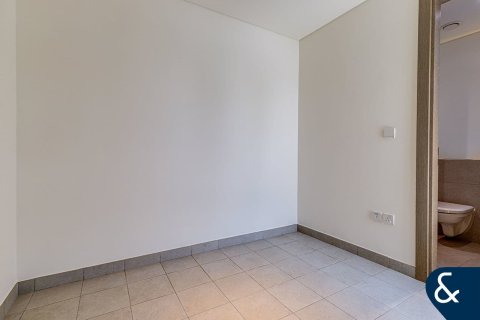 Huvila Al Furjan, Dubai, Arabiemiraatit 4 makuuhuonetta, 429 m2 № 668216 - kuva 20