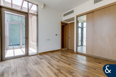 Huvila Al Furjan, Dubai, Arabiemiraatit 4 makuuhuonetta, 429 m2 № 668216 - kuva 11