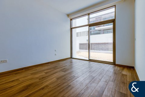 Huvila Al Furjan, Dubai, Arabiemiraatit 4 makuuhuonetta, 429 m2 № 668216 - kuva 17