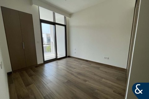 Villa te huur in Al Furjan, Dubai, VAE 4 slaapkamers, 386 vr.m., nr 668219 - foto 11