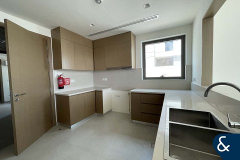 Villa te huur in Al Furjan, Dubai, VAE 4 slaapkamers, 386 vr.m., nr 668219 - foto 14