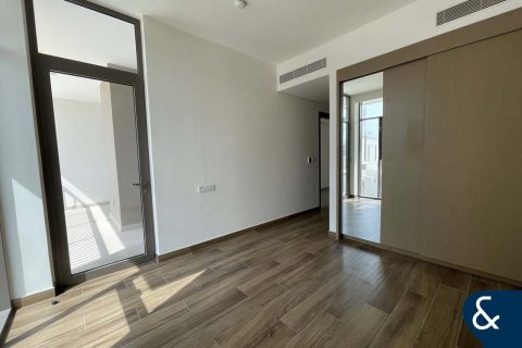 Villa te huur in Al Furjan, Dubai, VAE 4 slaapkamers, 386 vr.m., nr 668219 - foto 13